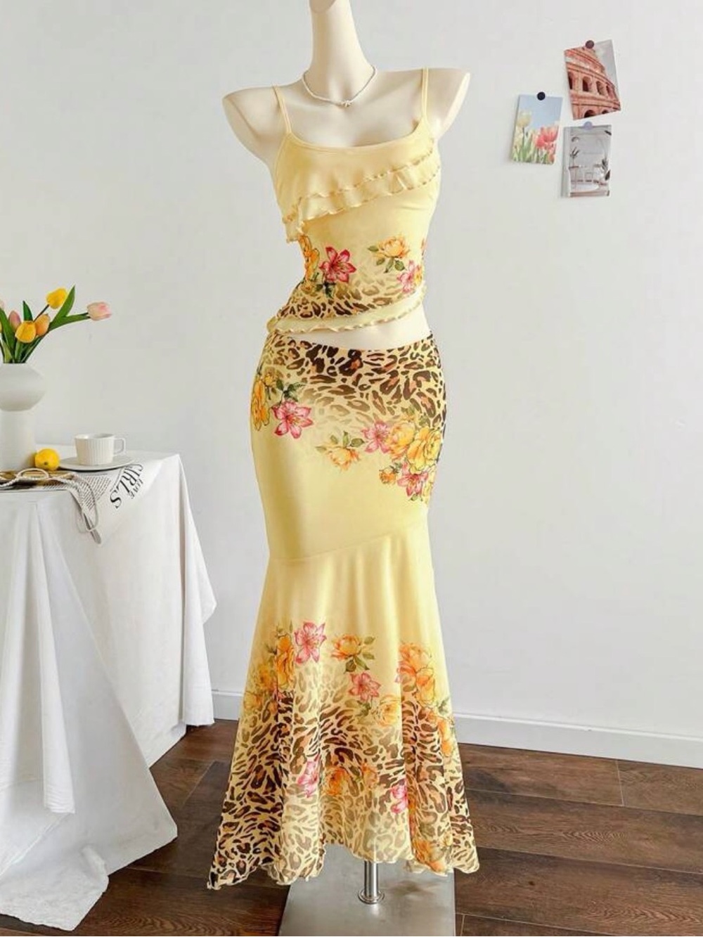 Two piece set